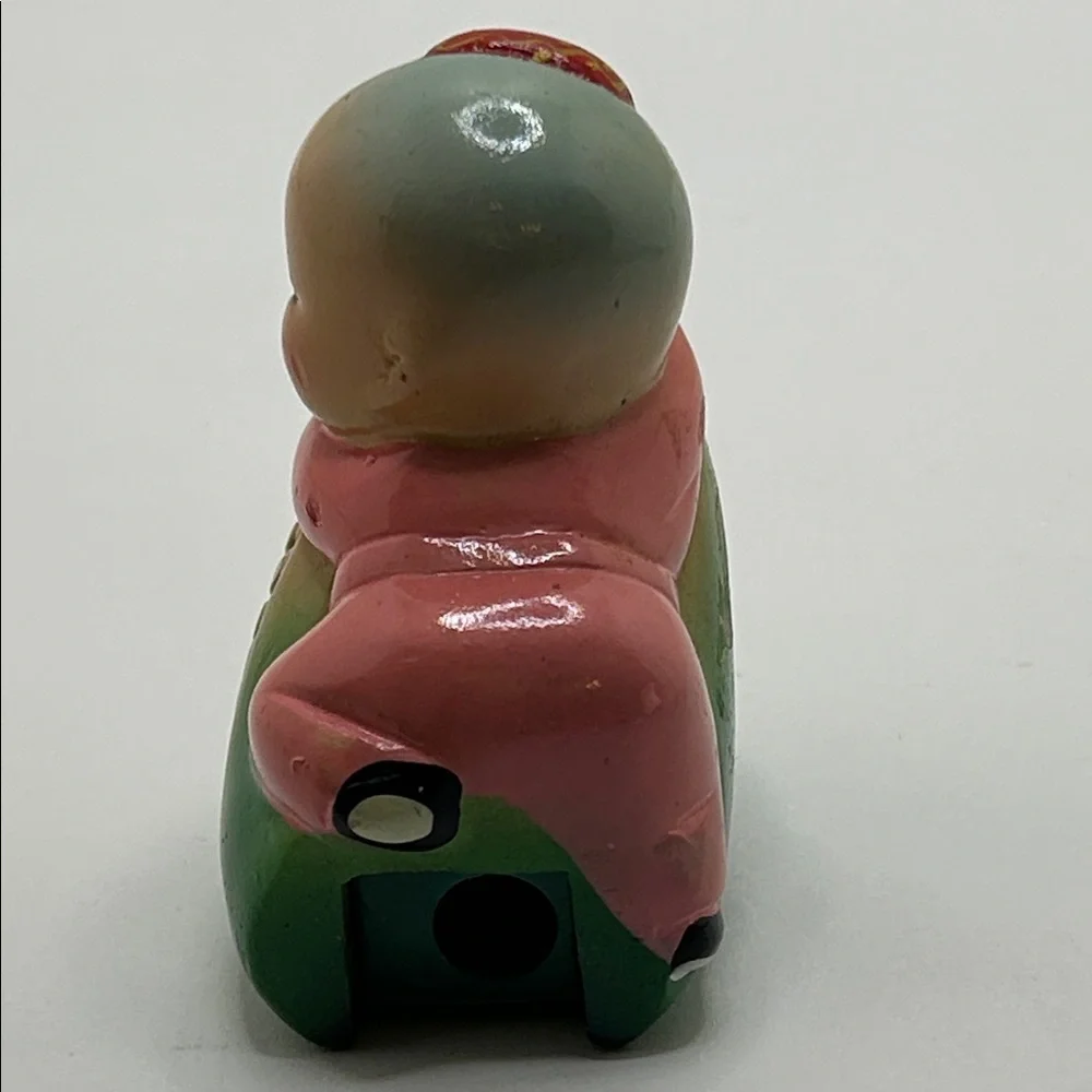 Adorable Vintage Wooden Pencil Sharpener Figurine Made in China
